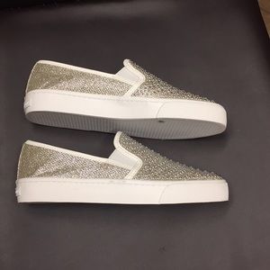 inc sammee slip on sneakers
